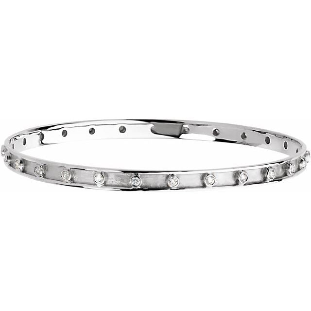 14K White 3/4 CTW Diamond Bangle 7 1/4" Bracelet 1